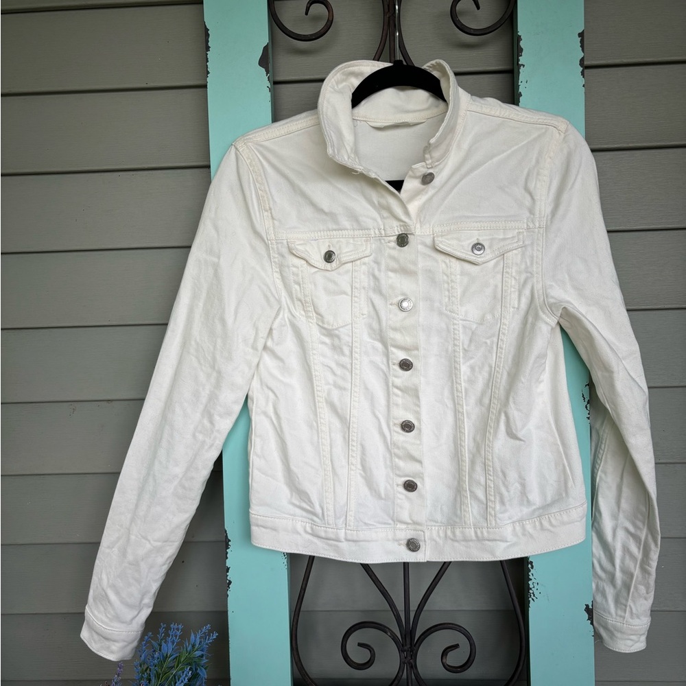 White denim jacket cropped